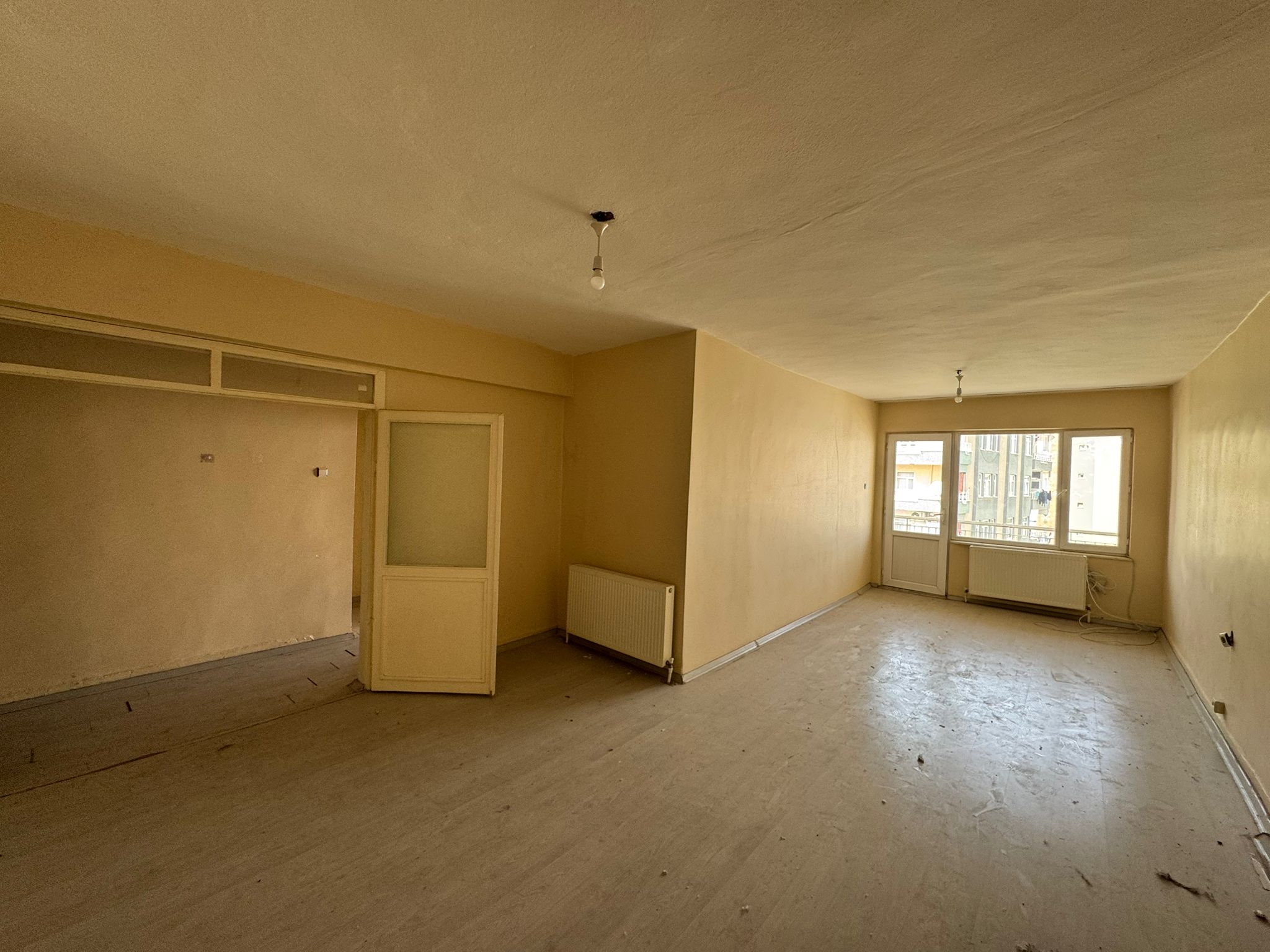 KAYA EMLAK'TAN BAYRAMOĞLUNDA ACİL SATILIK 3+1 DAİRE